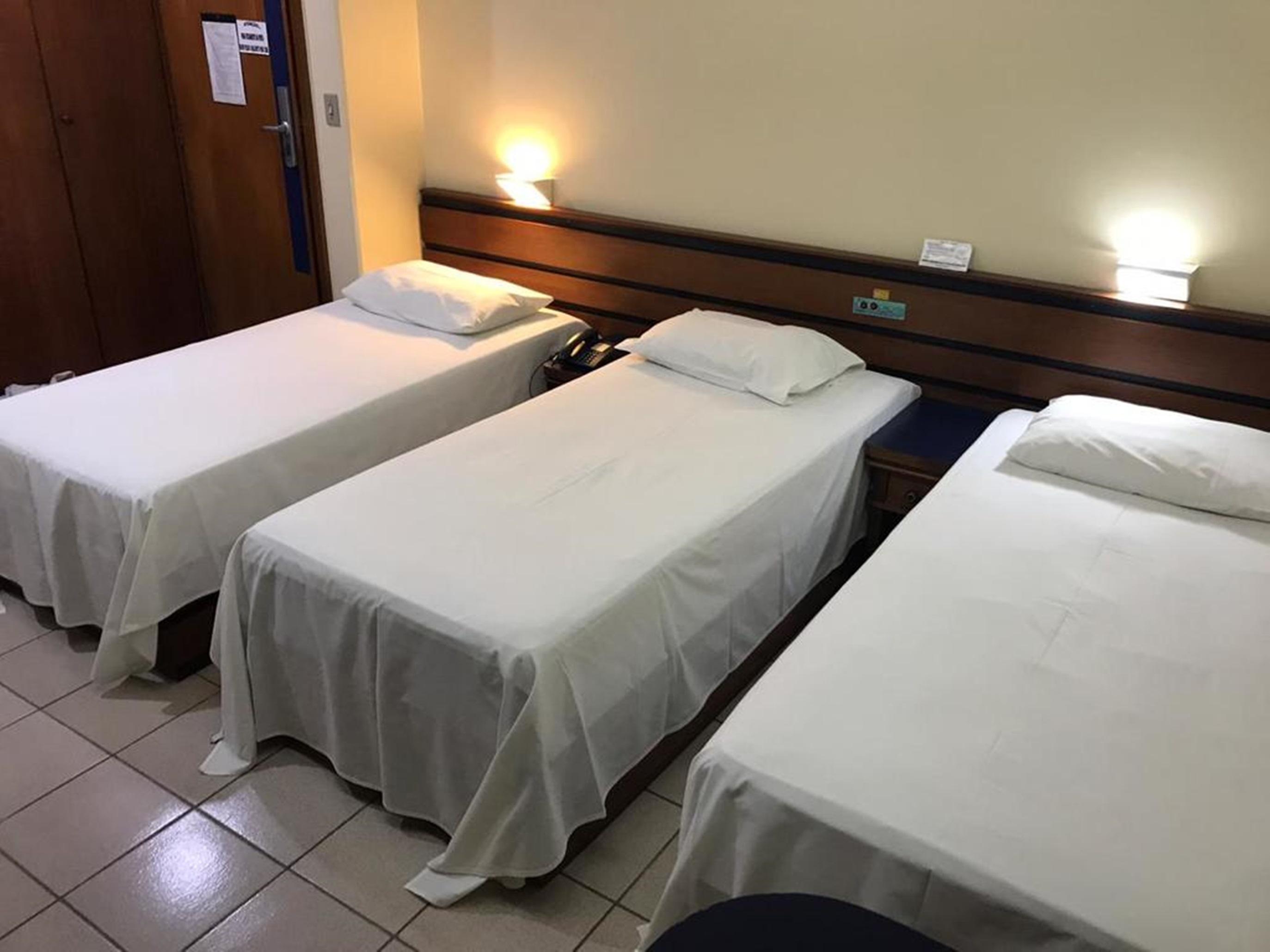 Oft Plaza Oeste Hotel