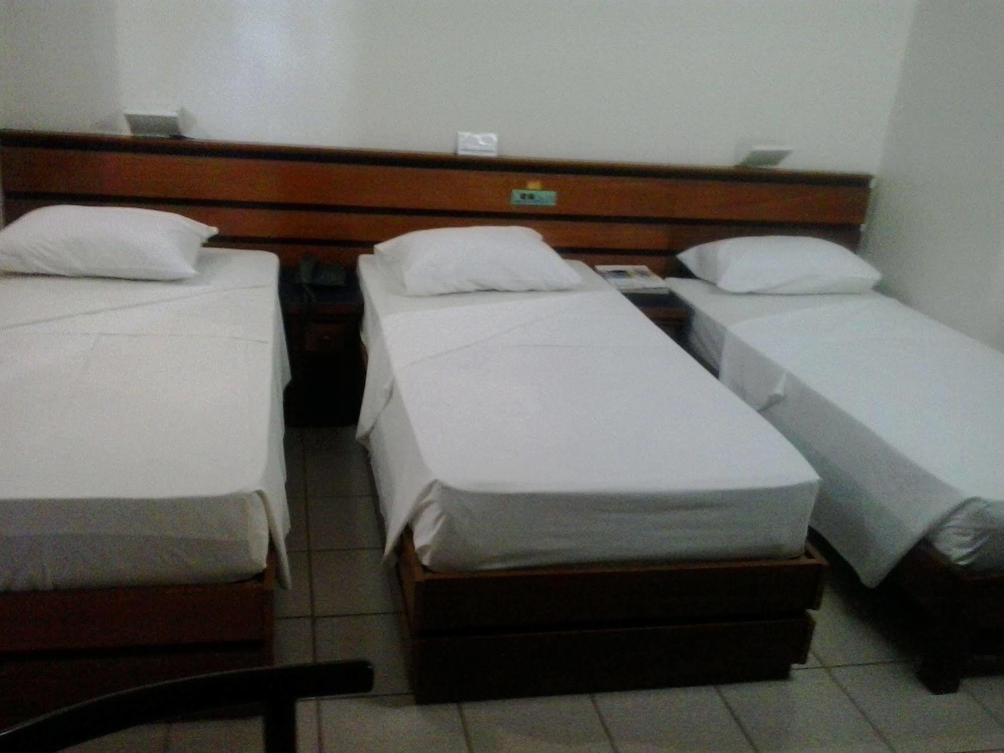 Oft Plaza Oeste 3* Goiânia