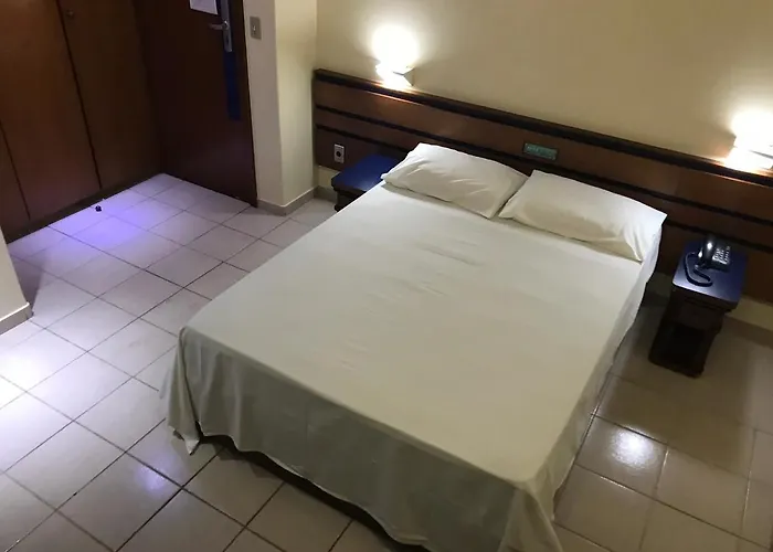 Oft Plaza Oeste Hotel
